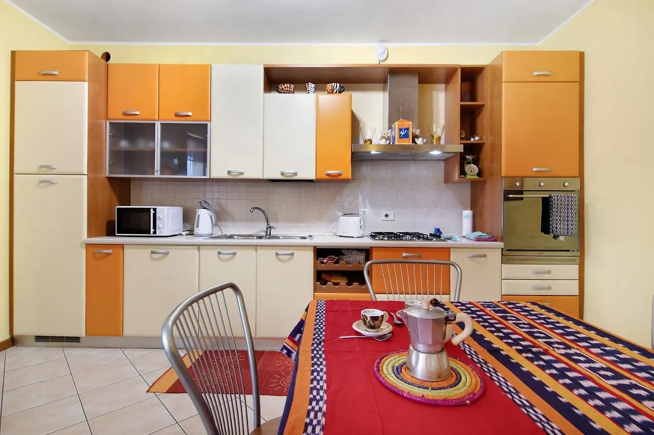 Colorful Apartment Colico 0*,  Italien